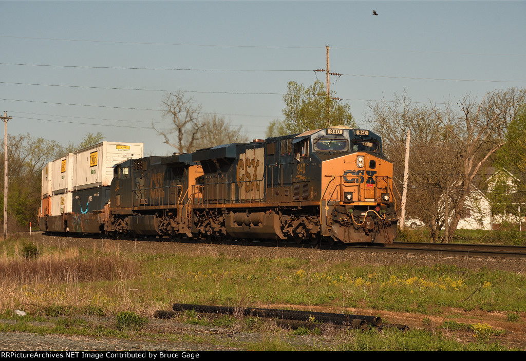 CSX 940